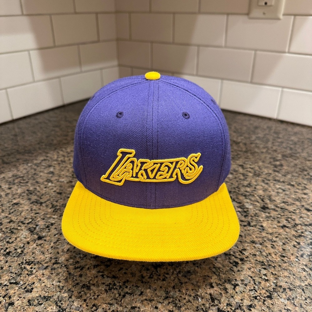 Los‎ Angeles Lakers Mitchell & Ness Snapback Hat Purple Gold NBA Wool Blend